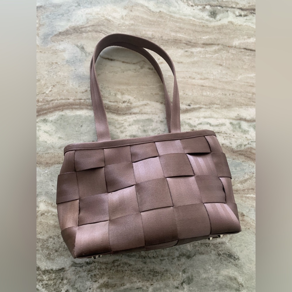 Harveys Woven Shoulder Bag in Mauve Brown